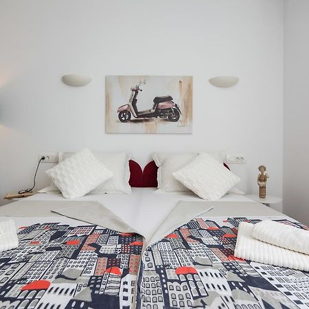 Apartments Marta 1 ザダル エクステリア 写真