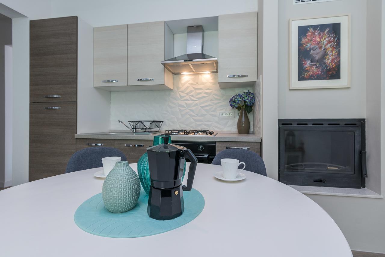Apartments Marta 1 ザダル エクステリア 写真